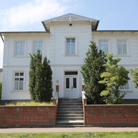 Strandnahe Fewo Mit 3 Schlafzimmern Und Balkon, Villa Vergissmeinnicht 02, Binz Exteriör bild